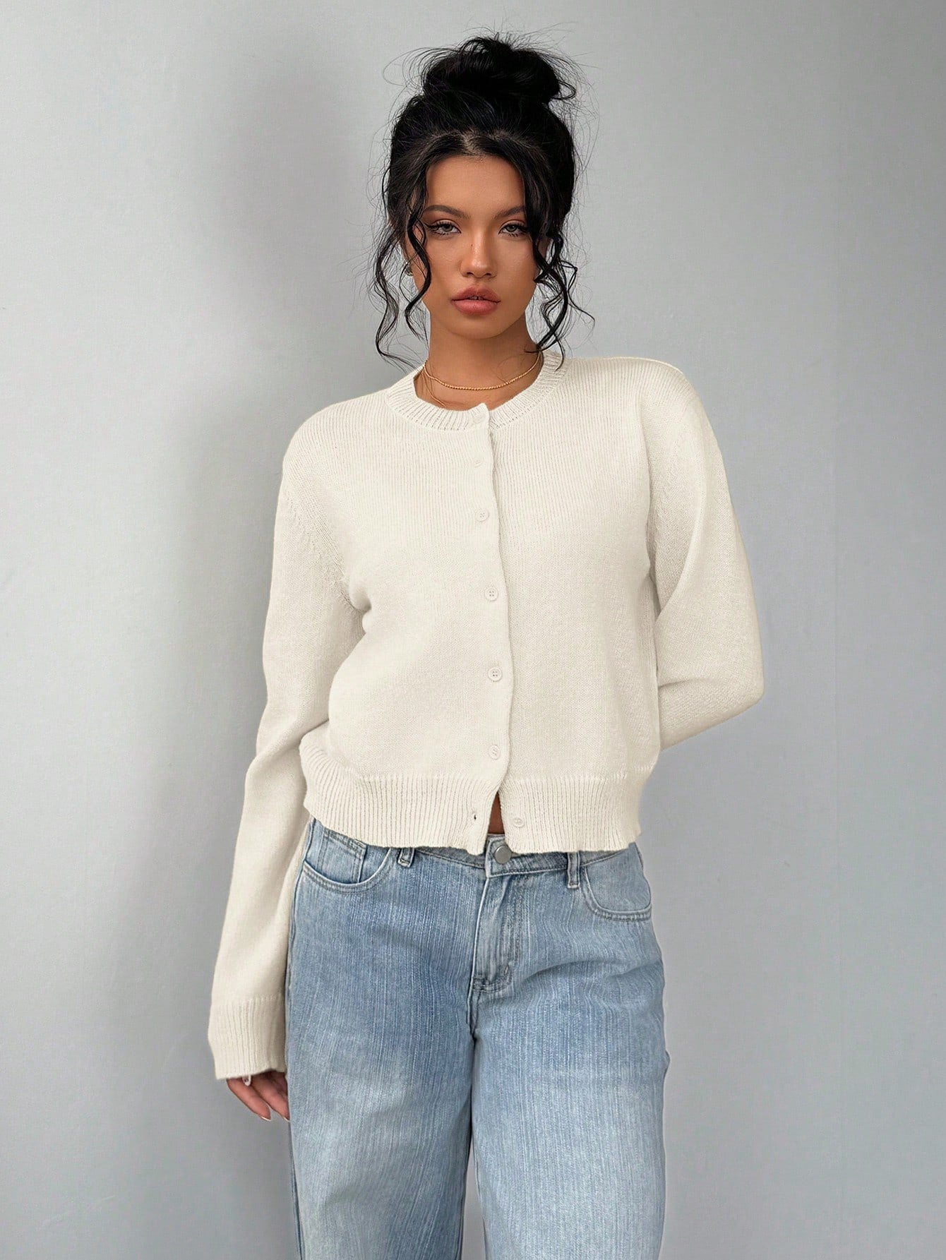 Chic Long Sleeved Knitted Sweater