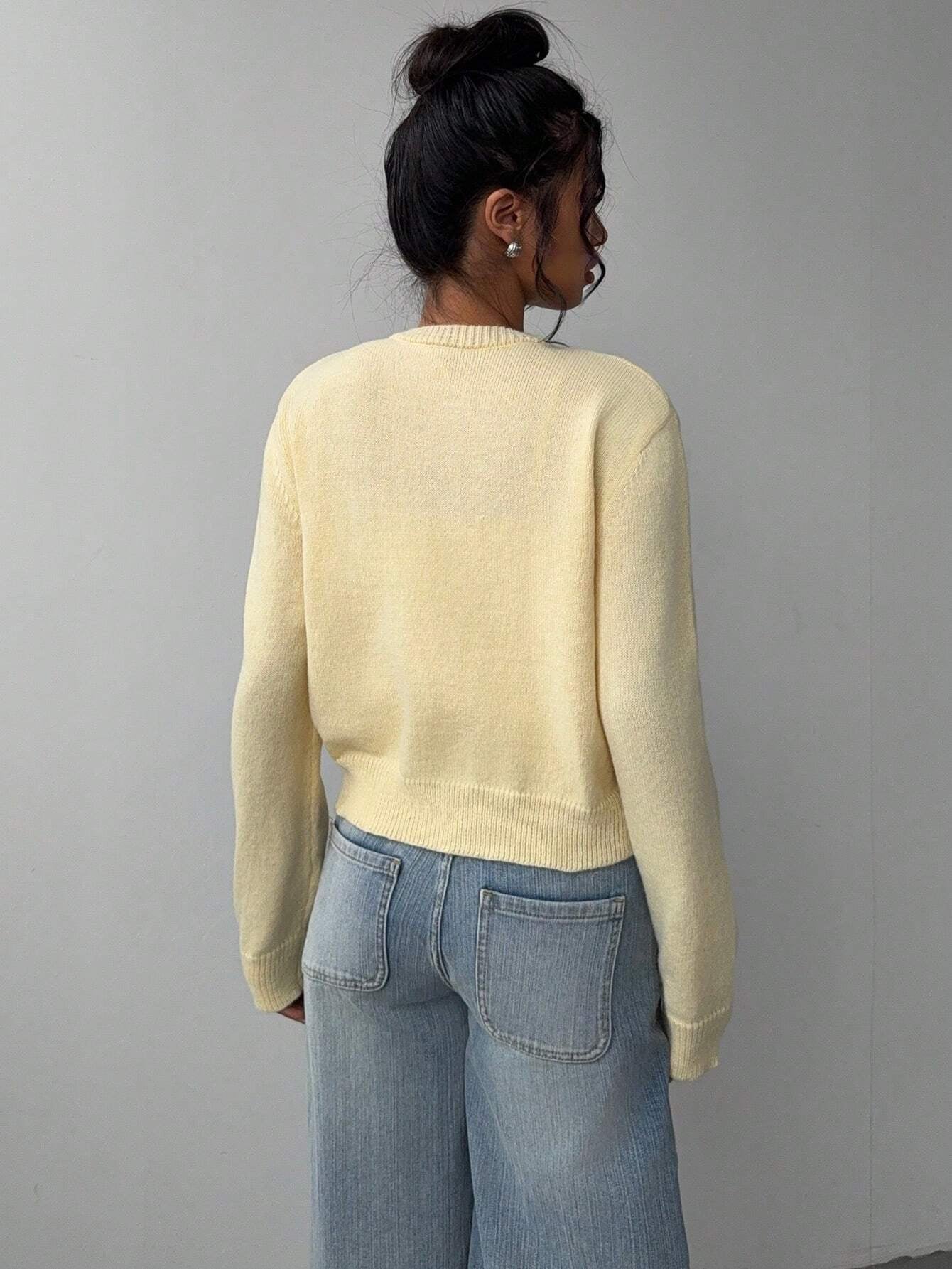 Chic Long Sleeved Knitted Sweater
