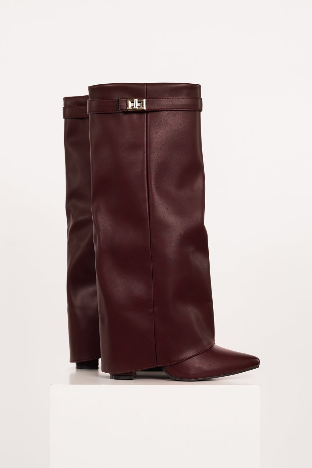 Hakken bordeaux met beenkap - Zava