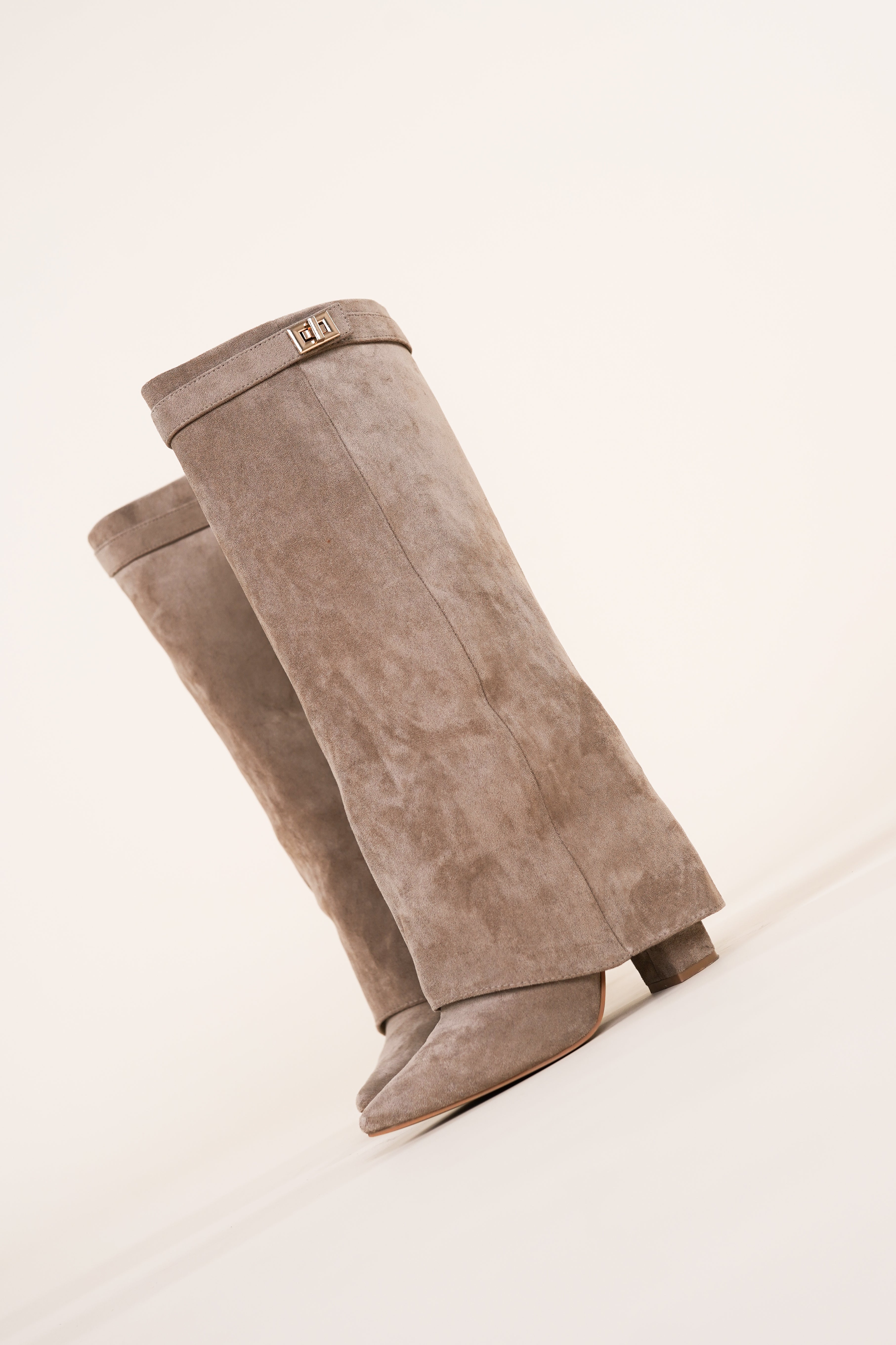 Hakken suede khaki met beenkap - Zava