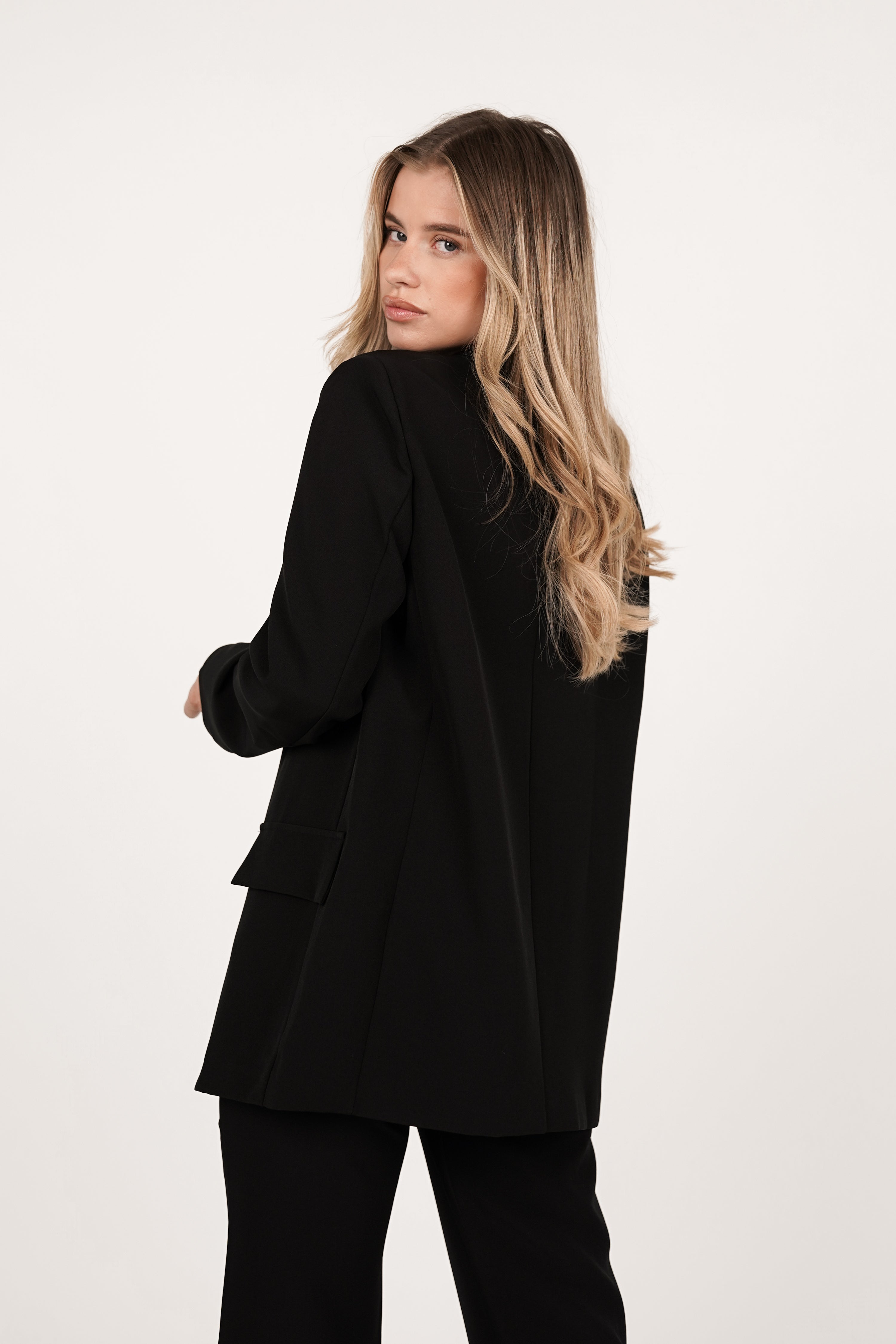 Oversized blazer zwart met lange mouwen - Ariane